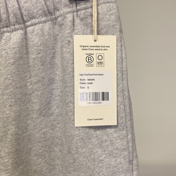 MATE the Label - Organic Fleece Relaxed Pocket Sweatpant In Heather Gray - Picture 9 of 10